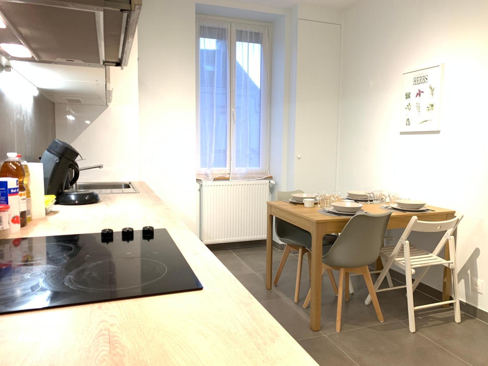 Appart'village Centre - Parking Facile - Bus Gare Tgv 17 Min * Le Creusot